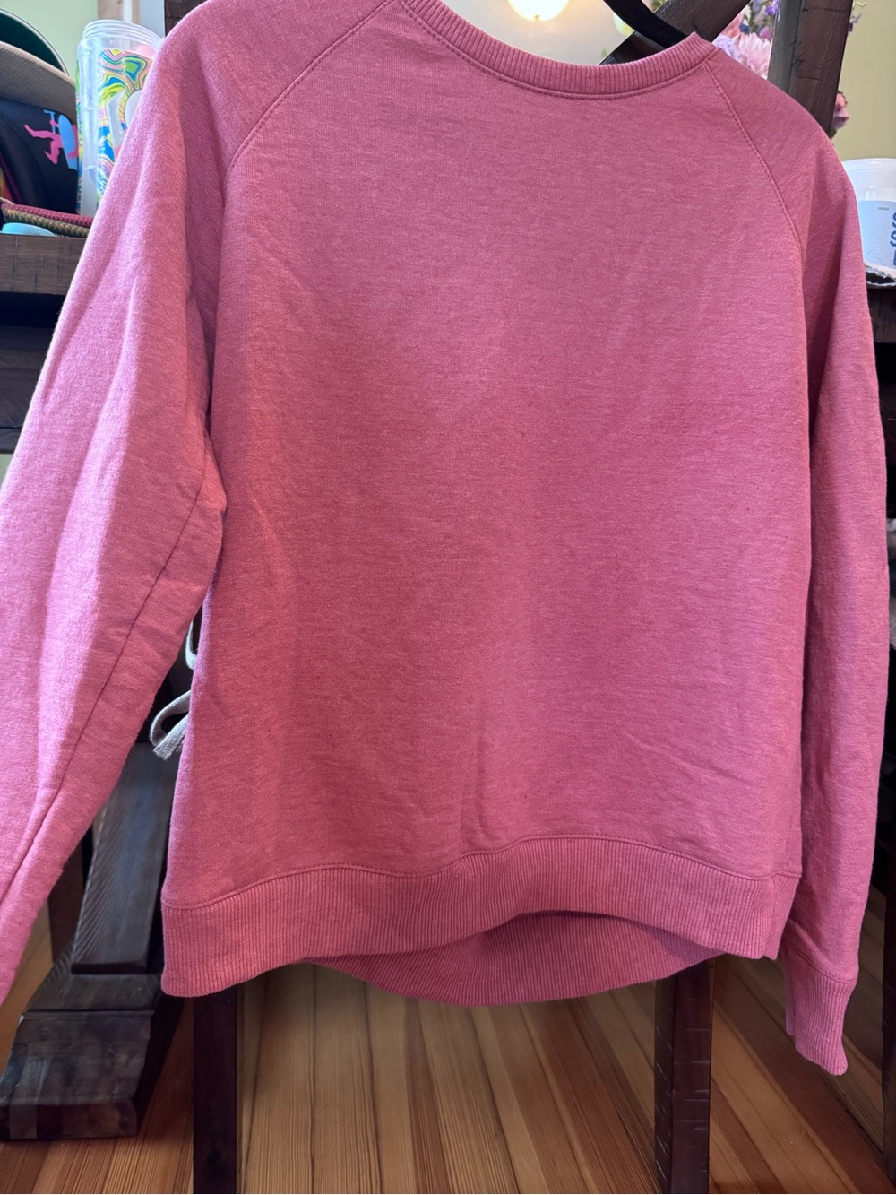 Time and Tru Rose Crewneck Sweatshirt